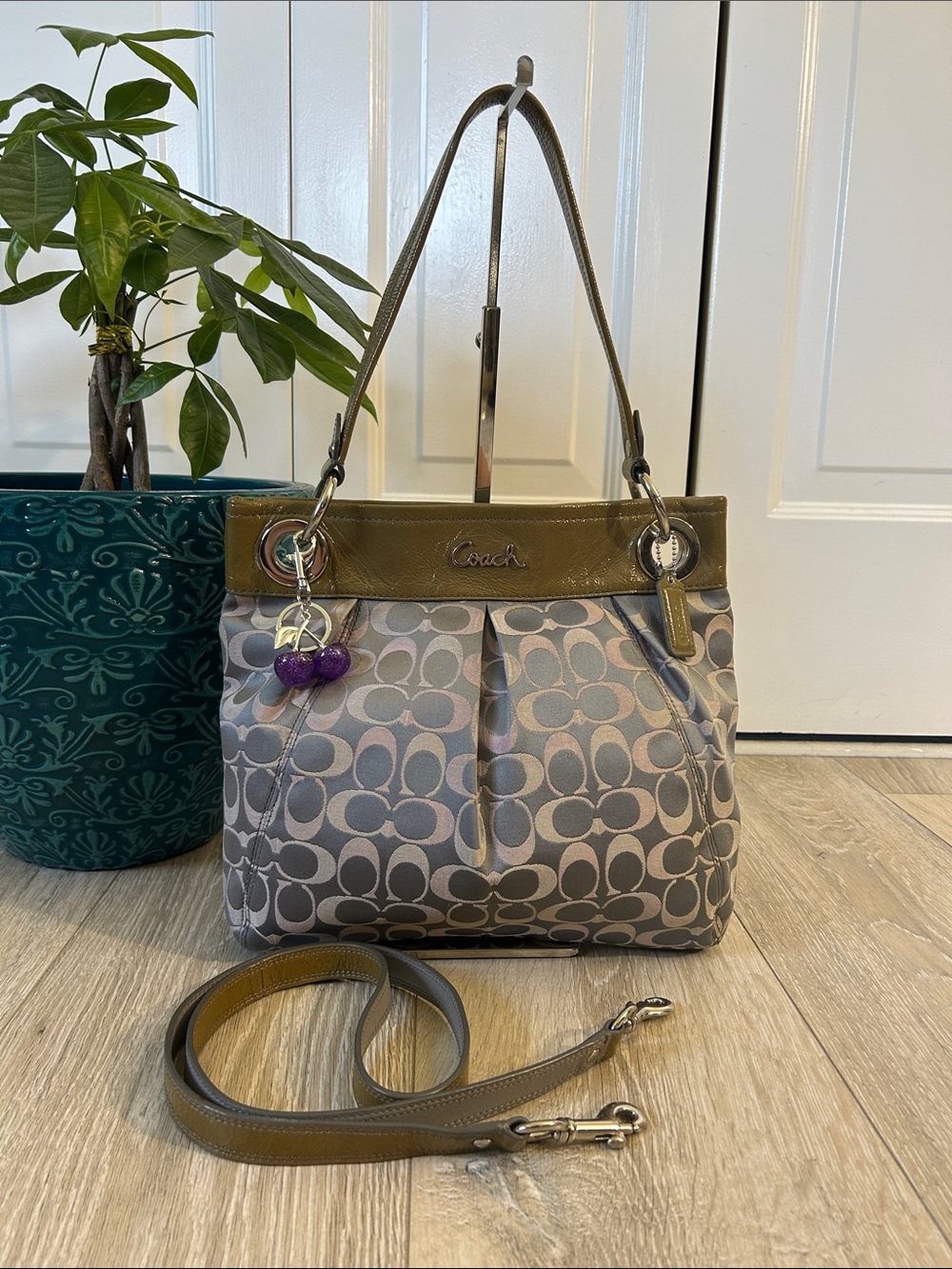 Coach Vintage Gray Signature Canvas Shoulder Bag with Olive Patent Leather Trim